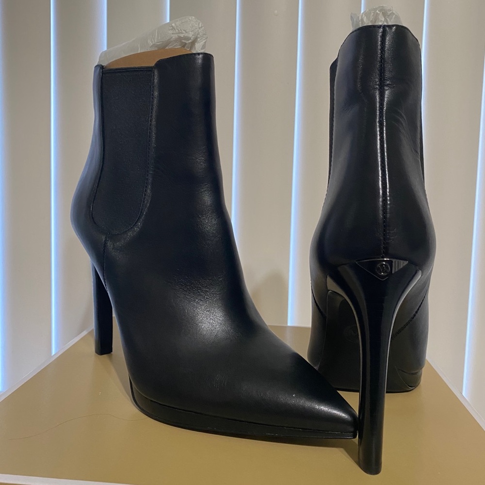 Muchael by Michael kors